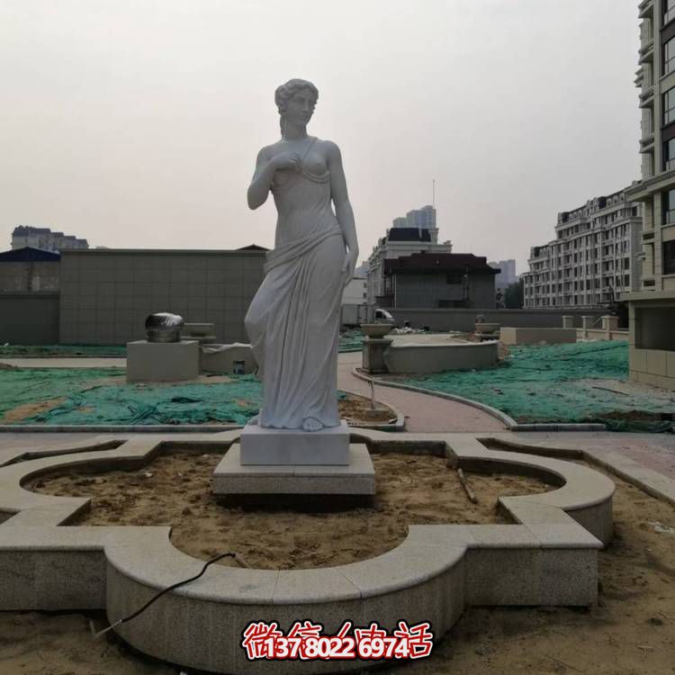 西方大理石雕像，浮雕人物裝飾街道