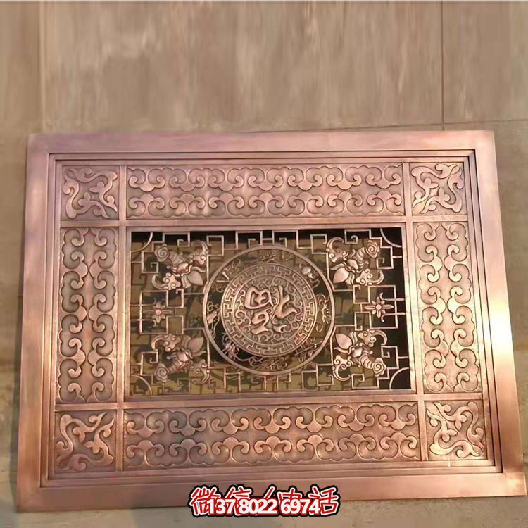 集酒店庭院裝飾黃銅鍛造、鏤空中式壁畫(huà)雕塑于一體的藝術(shù)裝飾