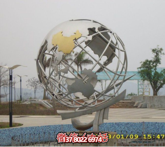 不銹鋼金屬網(wǎng)格戶(hù)外地球儀雕塑