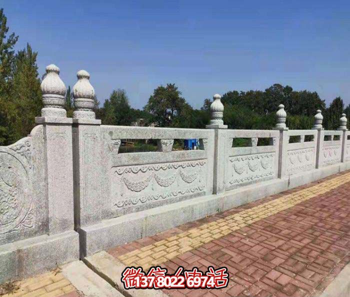 橋上雕刻花紋鏤空防護欄桿 橋上雕刻花紋鏤空防護欄桿