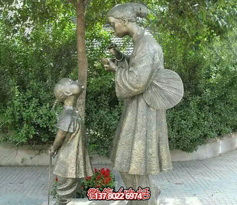 母親喂飯公園人物銅雕親情雕塑 母親喂飯公園人物銅雕親情雕塑