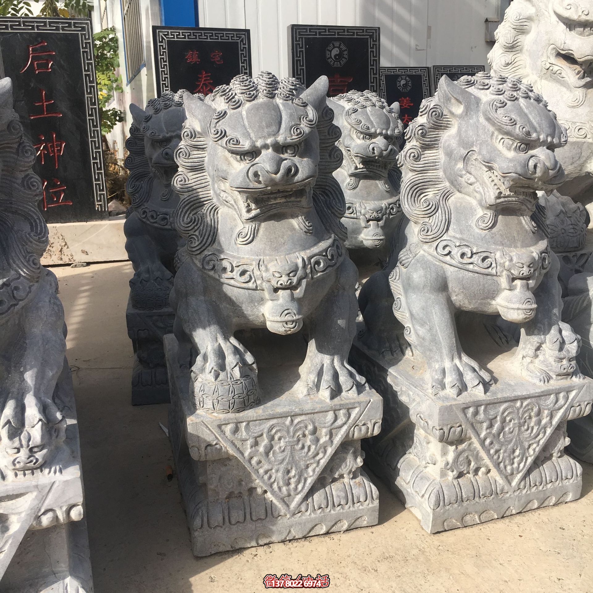 庭院鎮宅青石石雕大型仿真動物獅子雕塑 庭院鎮宅青石石雕大型仿真動物獅子雕塑